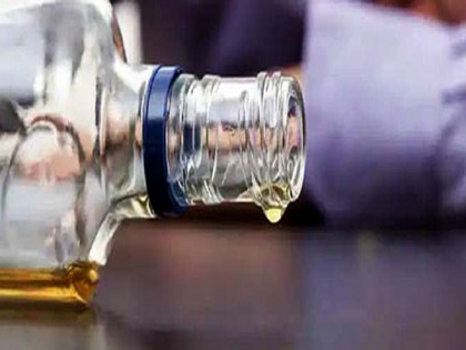 up raebareli spurious liquor claims lives of four six admitted two booked | यूपी: रायबरेली में जहरीली शराब पीने से चार की मौत, छह की हालत गंभीर, दो लोगों के खिलाफ मामला दर्ज
