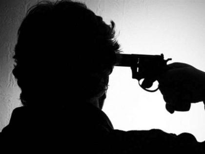 Patna youth boy shoots himself dead while video-chatting with girlfriend | गर्लफ्रेंड से लाइव चैट करते हुए युवक ने किया सुसाइड, जानिए क्या रही वजह