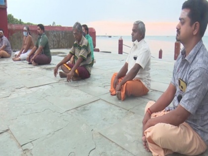Tamil Nadu: More than 200 families of Rameswaram priests are going through difficult times in lockdown | तमिलनाडु: मुश्किल से हो रहा है रामेश्वरम के पुरोहितों के 200 से ज्यादा परिवारों का गुजारा, लॉकडाउन के कारण नहीं हो रही कमाई
