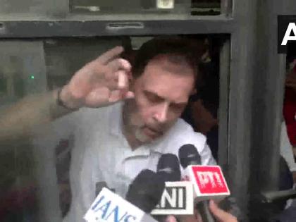 Bihar SIR Controversy live 30 mps Mallikarjun Kharge, Rahul Gandhi, Priyanka Gandhi Vadra Delhi Police released all 30 detained MPs watch video | Bihar SIR Controversy: हिरासत में लिए गए सभी 30 सांसदों को दिल्ली पुलिस ने किया रिहा, देखिए वीडियो