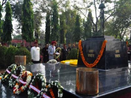 No words like 'Martyr' or 'Shaheed' exists in the government's dictionary, disclose in RTI | सरकार की डिक्शनरी में 'मार्टर' या 'शहीद' जैसा कोई शब्द मौजूद नहीं, आरटीआई में खुलासा