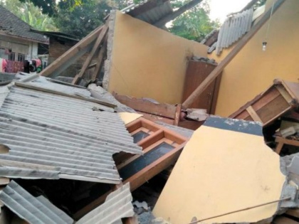 Earthquake in Indonesia of 6.4 reactor scale: 10 killed, 40 injured, Latest updates in hindi | इंडोनेशिया में हिली धरती, 6.4 की तीव्रता से आए भूकंप में 10 लोगों की मौत और 40 घायल