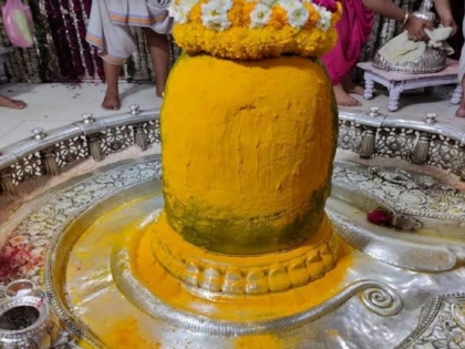 Mahashivratri 2021: Shiva-Parvati marriage festival begins in Mahakal temple Ujjain all 9 day details | Mahashivratri 2021: उज्जैन के महाकाल मंदिर में शिव-पार्वती विवाह उत्सव शुरू, पहले दिन भोले शंकर को लगा चंदन का उबटन