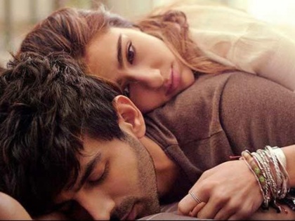 love aaj kal movie review and rating kartik aaryan sara ali khan | Love Aaj Kal Review: प्यार और इमोशन्स के बाद भी कार्तिक-सारा की 'लव आज कल' में नहीं है दम, जानें कैसा फिल्म का रिव्यू