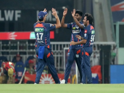 LSG vs PBKS ipl 2024 Lucknow Super Giants opened the winning account by defeating Punjab Kings, Mayank Yadav took 3 wickets | LSG vs PBKS: लखनऊ सुपर जायंट्स ने पंजाब किंग्स को 21 रनों से हराकर खोला जीत का खाता, मयंक यादव ने झटके 3 विकेट
