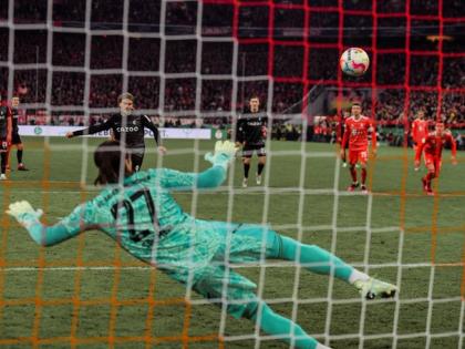 German Cup Football Competition 2023 Lukas Höller scores last-minute penalty send Bayern Munich out Freiburg win 2-1 to reach semi-finals | German Cup Football Competition 2023: लुकास ने आखिरी मिनट में पेनल्टी पर गोल कर बायर्न म्यूनिख को बाहर का रास्ता दिखाया, फ्रीबर्ग 2-1 से जीतकर सेमीफाइनल में