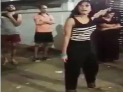 viral lucknow woman now seen fighting with neighbours over black wall paint in another video watch | लखनऊ में कैब ड्राइवर को थप्पड़ मारने वाली लड़की का एक और वीडियो वायरल, पड़ोसी से कहा- घर का काला पेंट हटाओ, यहां इंटरनेशनल ड्रोन घूमते हैं