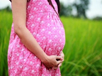 chandra grahan 2021 pregnant ladies should take these precautions during Grahan | Chandra Grahan 2021: चंद्रग्रहण के दौरान गर्भवती महिलाएं जरूर बरतें सावधानियां, न करें ये गलतियां