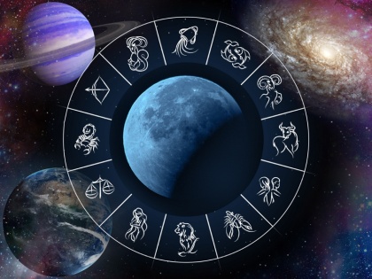 Lunar Eclipse 2021 Rashifal Horoscope chandra grahan all zodiac signs | Chandra Grahan 2021 Rashifal: चंद्र ग्रहण आज, जानें इसका किन राशियों पर होगा कैसा असर, पढ़ें राशिफल
