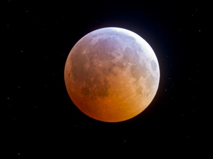 Chandra Grahan 2022 Lunar eclipse on November 8 know where seen in India what is time next lunar eclipse in India 28 October 2023  | Chandra Grahan 2022: 8 नवंबर को चंद्रग्रहण, जानें भारत में कहां-कहां दिखेगा, क्या है समय