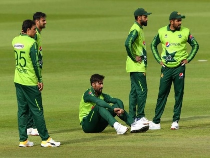 Pakistan players scared of asking for break communication gap with team management Amir | पाक क्रिकेटर का छलका दर्द, कहा- थकान होने पर भी लगातार खेलते हैं खिलाड़ी नहीं मांगते ब्रेक, वर्ना टीम से कर दिया जाता है बाहर