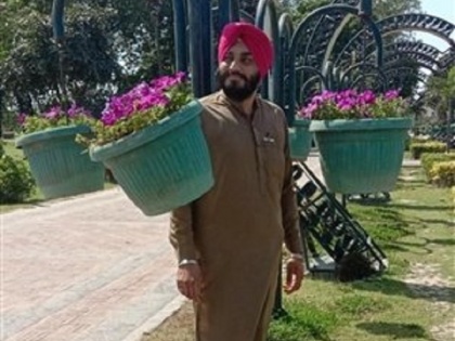 Sikh shopkeeper killed in Peshawar, Pakistan, second attack on Sikhs in two consecutive days, huge panic among 300 Sikh families | पाकिस्तान के पेशावर में सिख दुकानदार की हत्या, लगातार दो दिनों में सिखों पर हुआ दूसरा हमला, 300 सिख परिवारों में भारी दहशत