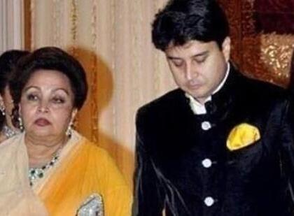 Jyotiraditya Scindia mother Madhavi Raje passes away delhi aiims She was unwell past three months | Madhavi Raje Passes Away: ज्योतिरादित्य सिंधिया की मां माधवी राजे का निधन, सीएम योगी और कमलनाथ ने दी श्रद्धांजलि