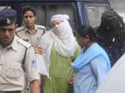 MP honey trap case accused teen accused turns government approver sit need to know | मध्य प्रदेश हनी ट्रैप कांड में कई बड़े नामों का हो सकता है खुलासा, 19 साल की आरोपी युवती बताएगी सारी हकीकत MP honey trap case accused teen accused turns government approver sit need to know | मध्य प्रदेश हनी ट्रैप कांड में कई बड़े नामों का हो सकता है खुलासा, 19 साल की आरोपी युवती बताएगी सारी हकीकत