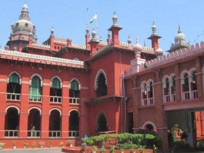 Tamil Nadu:18 MLAs disqualification case heard by third Judge M Sathyanarayanan from 23 July at Madras HC | तमिलनाडु के 18 बागी विधायकों की सदस्यता मामला: मद्रास HC के तीसरे जज 23 जुलाई से करेंगे रोजाना सुनवाई