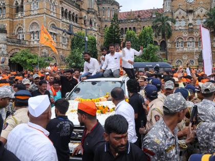 Maratha Reservation Movement Manoj Jarange reached Azad Maidan in Mumbai meeting will be held to demand Maratha reservation | Maratha Reservation Movement: महाराष्ट्र में सियासत गरमाई! मुंबई के आजाद मैदान पहुंचे मनोज जरांगे, मराठा आरक्षण की मांग को लेकर होगी सभा