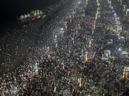 UP Ban on entry of vehicles in Mahakumbh from the eve of Mahashivratri | MahaKumbh 2025: प्रयागराज में आज शाम से वाहनों की नो एंट्री, कल मनाई जाएगी महाशिवरात्रि UP Ban on entry of vehicles in Mahakumbh from the eve of Mahashivratri | MahaKumbh 2025: प्रयागराज में आज शाम से वाहनों की नो एंट्री, कल मनाई जाएगी महाशिवरात्रि