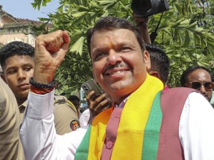 Maharashtra CM oath taking ceremony LIVE news Devendra Fadnavis sworn today World Bank gave loan of US$ 188 million | Maharashtra CM Oath Taking Ceremony: शपथ से पहले फड़नवीस को खुशी की सौगात?, विश्व बैंक ने 18.8 करोड़ अमेरिकी डॉलर का ऋण दिया