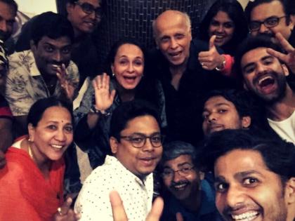 Mahesh Bhatt And Soni Razdaan First Time In Film Together | स्क्रीन पर पहली बार साथ नजर आएंगे सोनी राजदान और महेश भट्ट, फिल्म की शूटिंग पूरी