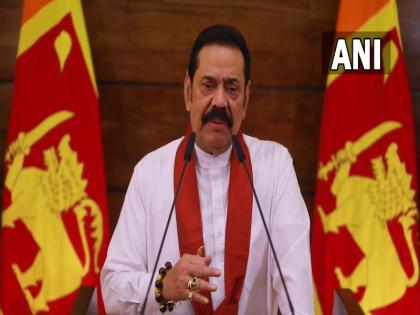 Sri Lanka former Prime Minister Mahinda Rajapaksa and former Minister Basil Rajapaksa can not leave the country without permission | महिंदा राजपक्षे और बेसिल राजपक्षे 28 जुलाई तक बिना अनुमति के नहीं छोड़ सकते देश, श्रीलंका की सुप्रीम कोर्ट ने दिया अंतरिम आदेश