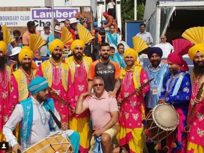 Indian Captain Virat Kohli spotted with Vijay Mallya in England | इंग्‍लैंड में कोहली ने विजय माल्‍या के साथ खिंचाई फोटो! फैंस ने सोशल मीडिया पर जमकर निकाली भड़ास