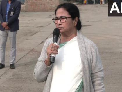 Joshimath landslide may soon happen in Raniganj West Bengal CM Mamta Banerjee statement from Kolkata airport on Tuesday | "जोशीमठ की तरह ही रानीगंज की स्थिति एक दिन होगी...", CM ममता बनर्जी ने बीजेपी पर कसा तंज
