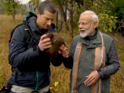 Man VS Wild with Bear Grylls and PM Modi video on Discovery India | Man VS Wild से पीएम नरेन्द्र मोदी और Bear Grylls का नया वीडियो जारी, लोग बोले-मोदी कर रहे हैं 'वन की बात'