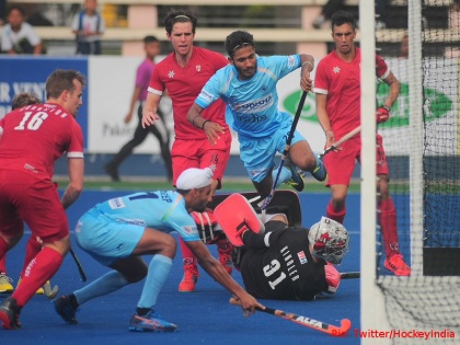 Sultan Azlan Shah Cup: India beat Canada by 7-3 to reach in final | अजलन शाह कप: मनदीप सिंह की हैट-ट्रिक के बाद भारत ने कनाडा को 7-3 से हराया, फाइनल में बनाई जगह