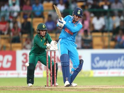 INDW vs RSAW: Mandhana and bowlers' brilliant performance helped India whitewash South Africa, win ODI series 3-0 against South Africa | INDW vs RSAW: मंधाना और गेंदबाजों के शानदार प्रदर्शन से भारत ने किया वाइटवाश, साउथ अफ्रीका के खिलाफ 3-0 से जीती वनडे सीरीज