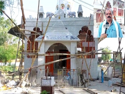 Chhatarpur's man built Radha Krishna temple in memory of his wife by spending 1.5 crores | वीडियोः पत्नी की याद में छतरपुर के शख्स ने 1.5 करोड़ लगाकर बनवाया राधा कृष्ण मंदिर, कहा- अपनी 32 साल की पूरी तनख्वाह इसमें लगा दी