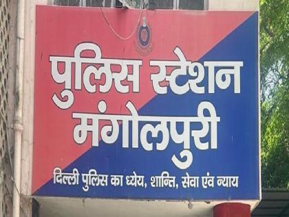 Delhi Mangolpuri 19 year Youth shot dead after dispute | Delhi Crime: मंगोलपुरी में मामूली विवाद के चलते 19 साल के युवक की हत्या, हमलावरों ने सरेआम चलाई गोली Delhi Mangolpuri 19 year Youth shot dead after dispute | Delhi Crime: मंगोलपुरी में मामूली विवाद के चलते 19 साल के युवक की हत्या, हमलावरों ने सरेआम चलाई गोली