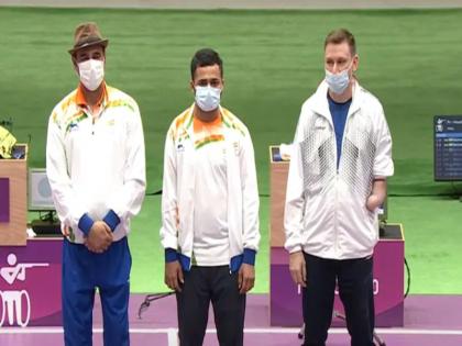 tokyo paralympics shooter manish narwal wins gold in mixed 50 m pistol singhraj seals sliver medal | Tokyo paralympics : टोक्यो पैरालंपिक में खिलाड़ियों का शानदार प्रदर्शन, मनीष ने शूटिंग में जीता गोल्ड, वहीं सिंहराज ने जीता रजत
