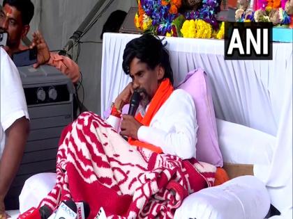 'Won't Leave Mumbai Even If I Die', Manoj Jarange-Patil Dares CM Fadnavis, Says 'Don't Even Think Of Lathi-Charging' | 'मरने पर भी मुंबई नहीं छोड़ूंगा', मनोज जारांगे-पाटिल ने सीएम फडणवीस को कहा 'लाठीचार्ज के बारे में सोचना भी मत'