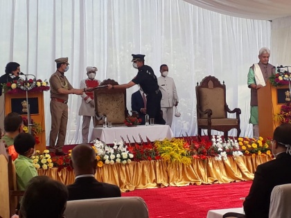 Manoj Sinha takes oath as the new Lieutenant Governor of Jammu and Kashmir | पूर्व केंद्रीय मंत्री मनोज सिन्हा ने जम्मू-कश्मीर के उपराज्यपाल के तौर पर शपथ ली