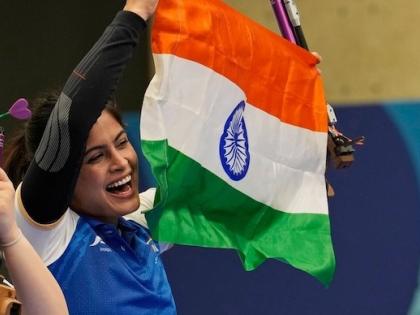 Manu Bhaker will be India flag bearer at the Paris Olympics 2024 closing ceremony | Paris Olympics 2024: मनु भाकर होंगी पेरिस ओलंपिक समापन समारोह में भारत की ध्वजवाहक, लहराएंगी तिरंगा Manu Bhaker will be India flag bearer at the Paris Olympics 2024 closing ceremony | Paris Olympics 2024: मनु भाकर होंगी पेरिस ओलंपिक समापन समारोह में भारत की ध्वजवाहक, लहराएंगी तिरंगा
