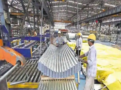 India's manufacturing output falls further in May, rate of job cuts accelerates: PMI survey | पीएमआई सर्वे- विनिर्माण गतिविधियों में मई में गिरावट जारी, कंपनियां घटा रही हैं कर्मचारियों की संख्या