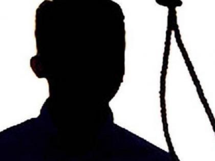 Odisha: 1 of the 12 Maoists who were arrested by Malkangiri police yesterday, found hanging in bathroom inside SP office | ओडिशा: पुलिस हिरासत में फांसी पर झूल गया एक माओवादी, मल्कानगिरि पुलिस ने कल 12 लोगों को किया था गिरफ्तार Odisha: 1 of the 12 Maoists who were arrested by Malkangiri police yesterday, found hanging in bathroom inside SP office | ओडिशा: पुलिस हिरासत में फांसी पर झूल गया एक माओवादी, मल्कानगिरि पुलिस ने कल 12 लोगों को किया था गिरफ्तार