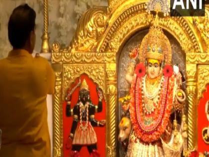 Chaitra Navratri 2025 starts from today Morning Aarti held at Jhandewalan temple as Chaitra Navratri festival begins watch video | Chaitra Navratri 2025: आज से चैत्र नवरात्रि शुरू, दिल्ली के झंडेवालान मंदिर में सुबह उमड़ी भक्तों की भीड़; देखें आरती