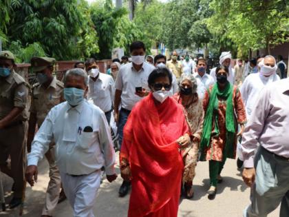 Rajasthan Uttar Pradesh Raja Mansingh massacre Bharatpur justice after 35 years life imprisonment 11 former policemen | भरतपुर के राजा मानसिंह हत्याकांडः 35 साल बाद इंसाफ, दोषी करार 11 पूर्व पुलिसकर्मियों को उम्रकैद, 10-10 हजार रुपये के जुर्माने की सजा