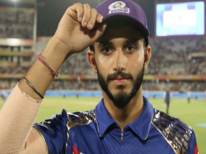 ipl 2018 mi vs srh mumbai indians mayank markande grabs purple cap takes 4 wickets | IPL 2018: मुंबई इंडियंस ने केवल 20 लाख में खरीदा था मयंक मार्कंडे को, पर्पल कैप पर कब्जा कर छा गए