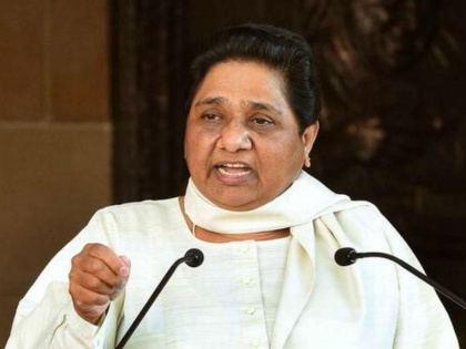 Madhya Pradesh Election: BSP supremo Mayawati attack congress | मध्य प्रदेश चुनाव: बोलीं BSP सुप्रीमो मायावती, कमजोर समझकर कांग्रेस करना चाहती थी समझौता
