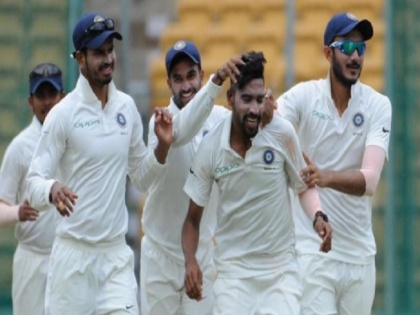 india a beat south africa a by innings and 30 runs as mohammed siraj takes 10 wickets | इंडिया-ए की साउथ अफ्रीका-ए के खिलाफ बड़ी जीत में चमके मोहम्मद सिराज, झटके 10 विकेट