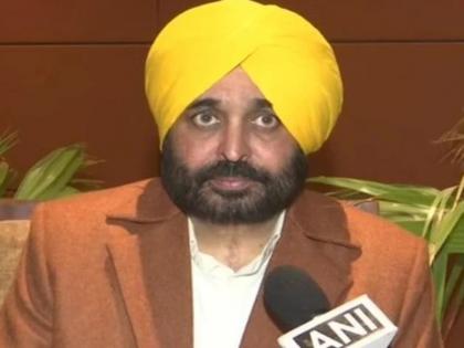 Punjab Bhagwant Mann will stake claim to form government meet today Governor Banwarilal Purohit | पंजाब: विधायक दल का नेता चुने जाने के बाद भगवंत मान सरकार बनाने का आज पेश करेंगे दावा, राज्यपाल बनवारीलाल पुरोहित से करेंगे मुलाकात