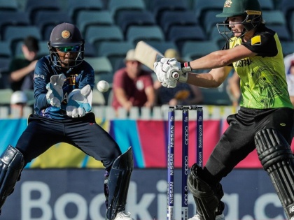 Women's T20 World Cup: Australia Women Team beat Sri Lanka Women Team by 5 wickets | Women's T20 World Cup: 10 रन पर 3 विकेट गंवाने के बाद ऑस्ट्रेलिया ने की वापसी, श्रीलंका को 5 विकेट से हराया