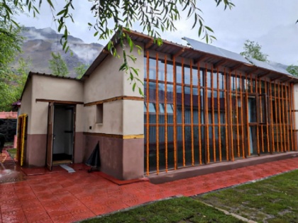 Kargil War Memorial Home inaugurated in Dras, a special initiative of Lokmat, relief for soldiers in freezing winter | द्रास में कारगिल वॉर मेमोरियल होम का लोकार्पण, लोकमत की खास पहल, हड्डियों को जमा देने वाली सर्दी में जवानों को मिलेगी राहत