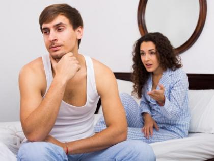 Things women do that irritate men and ultimately destroy their relationship | पार्टनर की इन 8 हरकतों से परेशान होते हैं लड़के, कम होने लगती है रिश्ते की मिठास Things women do that irritate men and ultimately destroy their relationship | पार्टनर की इन 8 हरकतों से परेशान होते हैं लड़के, कम होने लगती है रिश्ते की मिठास