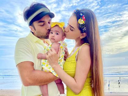 'मेरी आशिकी तुम से ही' फेम स्मृति खन्ना ने शेयर की बेटी अनायका की क्यूट फोटो, देखें तस्वीरें