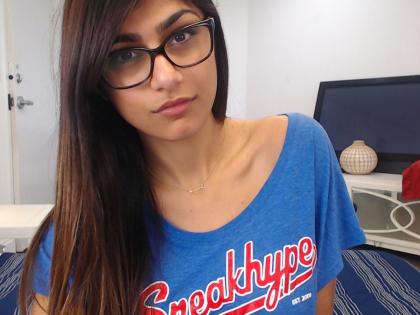 kisan andolan farmers protest Supporting Mia Khalifa I will still stand with the farmers and remain | किसान प्रदर्शनों का समर्थनः मिया खलीफा बोलीं-अब भी किसानों के साथ खड़ी हूं और रहूंगी... kisan andolan farmers protest Supporting Mia Khalifa I will still stand with the farmers and remain | किसान प्रदर्शनों का समर्थनः मिया खलीफा बोलीं-अब भी किसानों के साथ खड़ी हूं और रहूंगी...