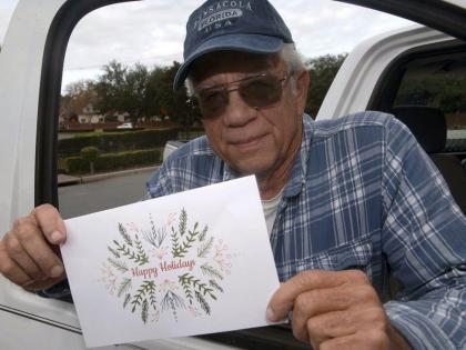 73-Year-Old Man Spends Rs 3 Lakh to Pay the Utility Bills of 36 Families for Christmas | मसीहा बनकर आया 73 साल का बुजुर्ग, 36 परिवारों के चुकाए बिजली-पानी के बिल, 3 लाख रुपये हुए खर्च