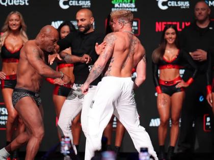 watch Mike Tyson vs Jake Paul Live Streaming 58 year old Mike Tyson 79-73 lost 27 year old Jack Paul entered ring compete professionally after 20 years old magic not visible video | Mike Tyson vs Jake Paul: 27 साल के जैक पॉल से 79-73 हारे 58 साल के माइक टायसन?, 20 साल बाद पेशेवर मुकाबला खेलने रिंग पर उतरे, पुराना जादू नहीं दिखा